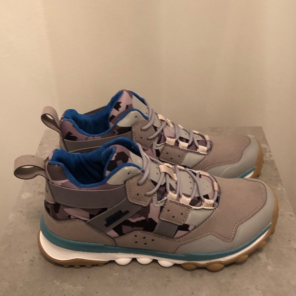 Unisex Waterproof Breathable Hiking Boot - Picture 3 of 6